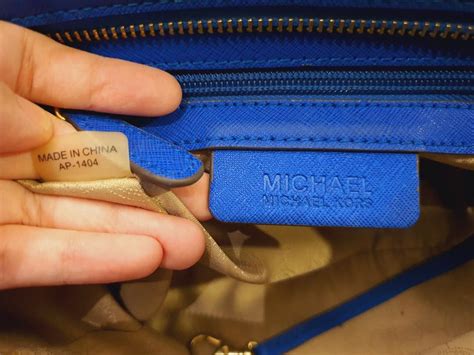 serienummer michael kors tas|michael kors purse serial number.